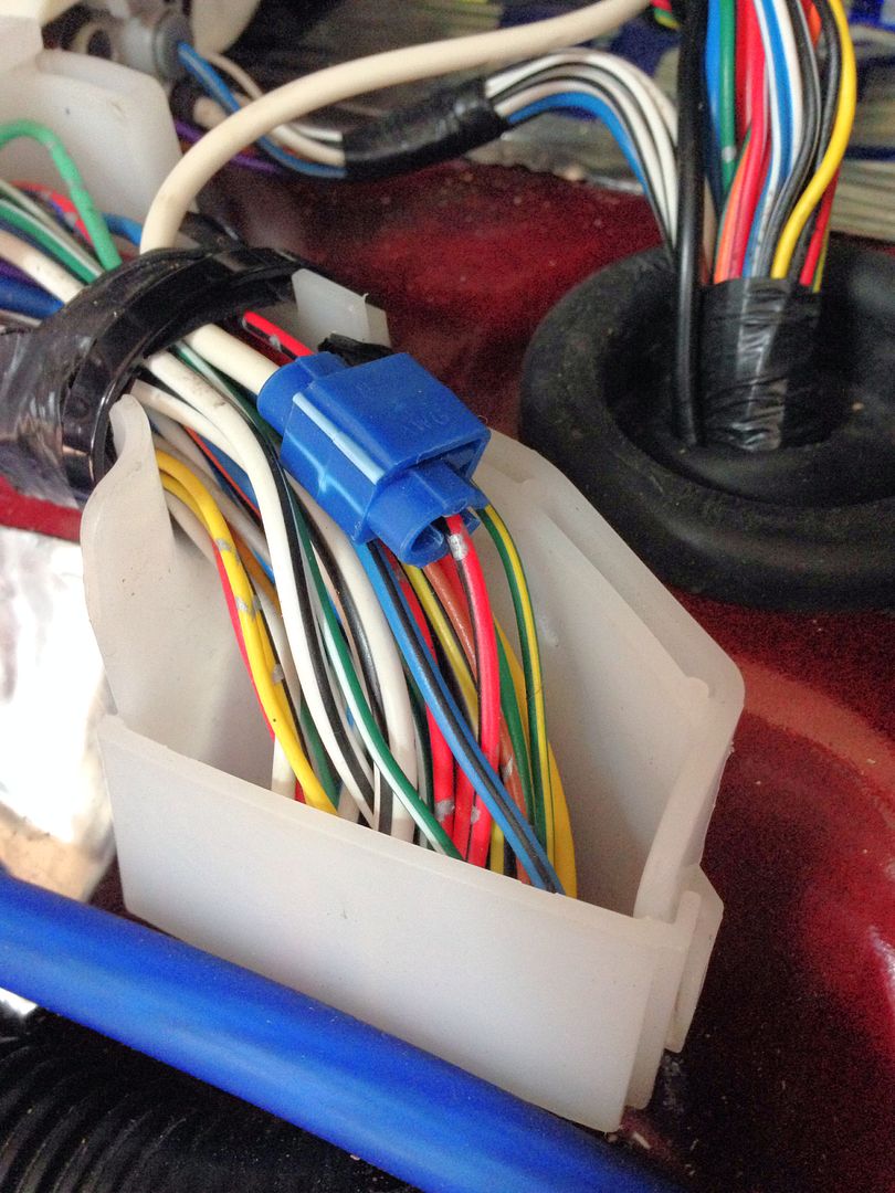 Where is the REVERSE WIRE??? - Page 2 - Toyota Tundra Forums : Tundra